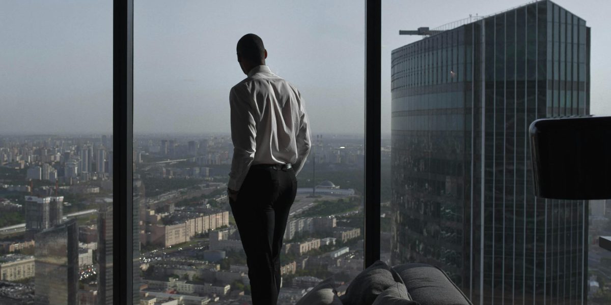 How to Become a Real Estate Agent in Dubai in 2026