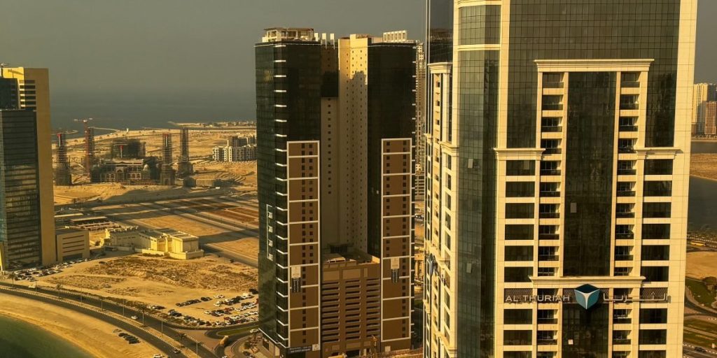 How to Find Real Estate Jobs in Dubai Licenses Skills Opportunities